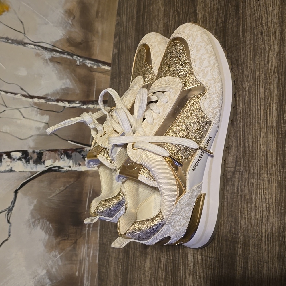 Micheal Kors Sneakers
